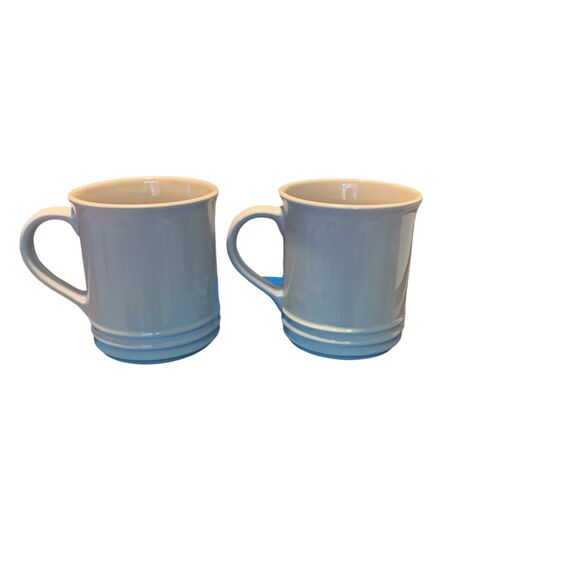 Le Creuset Set of 2 Cream Colored Coffee Tea Mugs Drinkware Gift - Picture 4 of 7